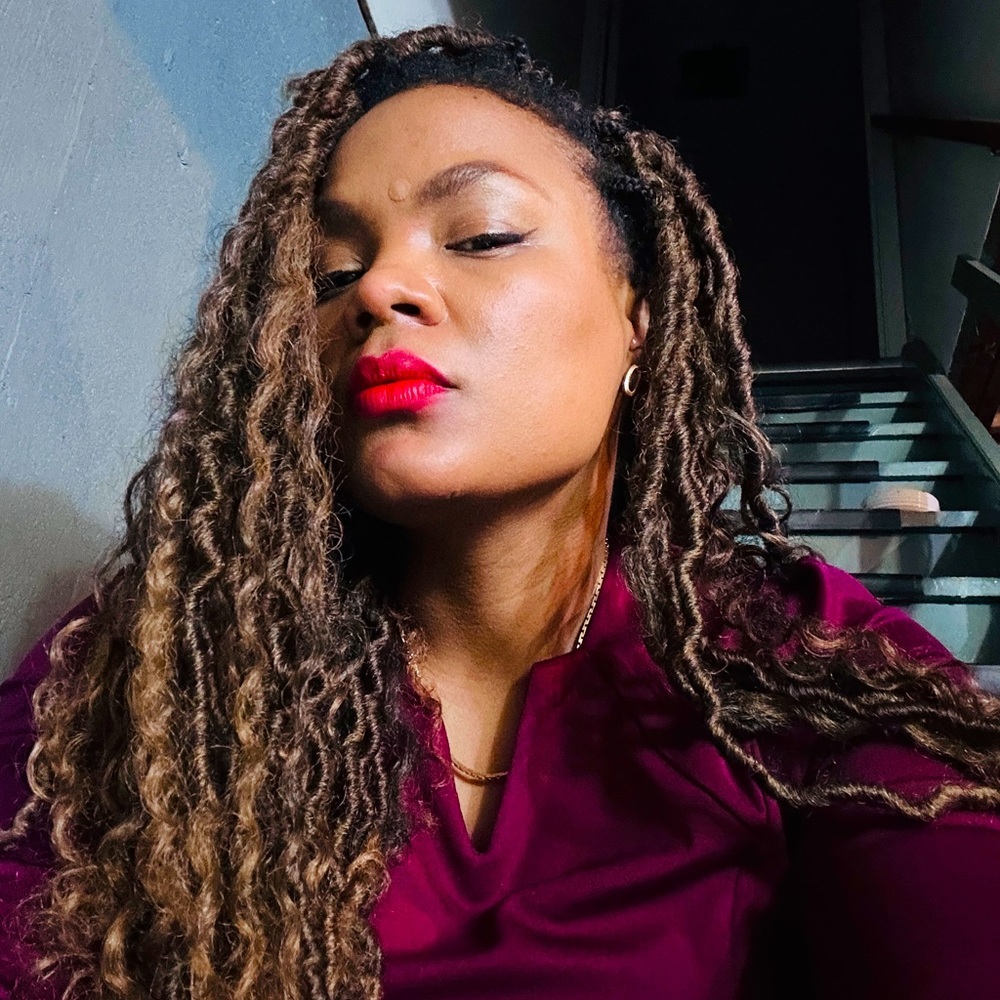 In a world full of unkindness, be kind, be authentic, be genuine!